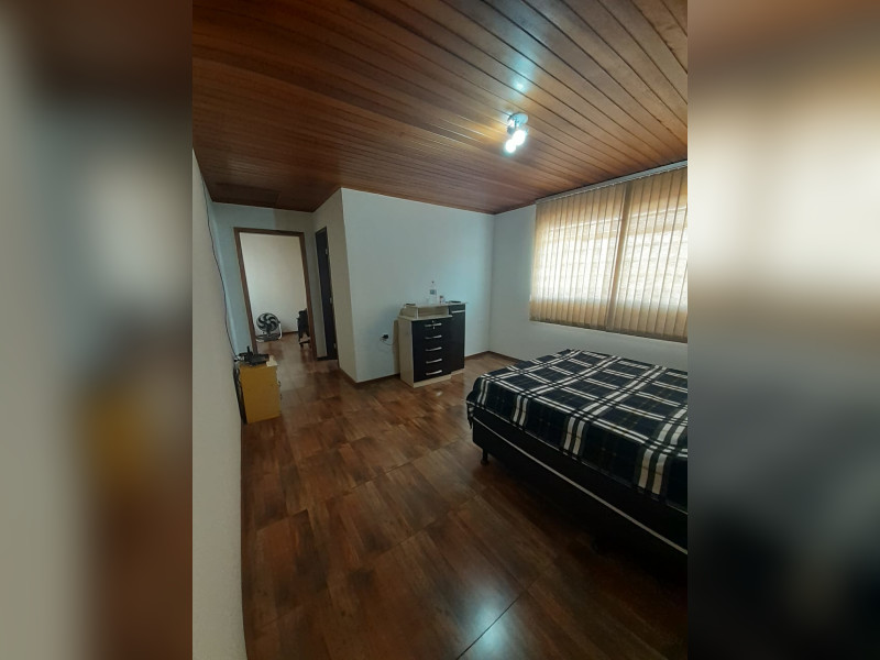 Casa à venda Alto Tarumã com 213m² e 3 quartos por R$ 590.000 - img-20241223-wa0063.jpg