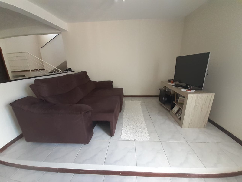Casa à venda Alto Tarumã com 213m² e 3 quartos por R$ 590.000 - img-20241223-wa0066.jpg