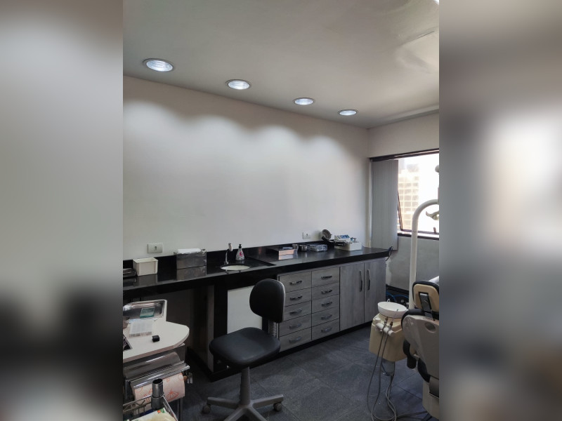 Comercial à venda Centro com 90m² e 1 quarto por R$ 520.000 - aa048b92-372e-491d-ba0f-8a185c9ed163.jpg