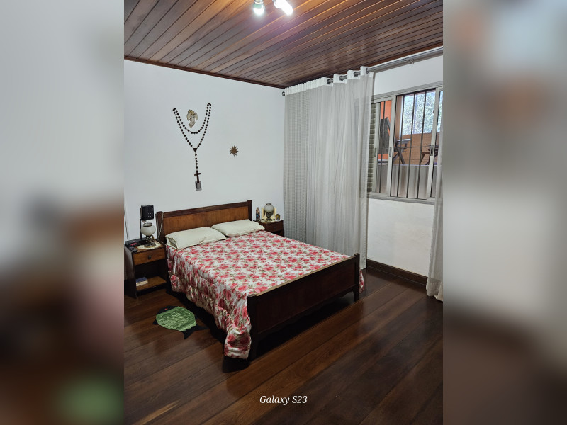 Casa à venda Vila Antônio com 250m² e 4 quartos por R$ 645.000 - 1000093972.jpg