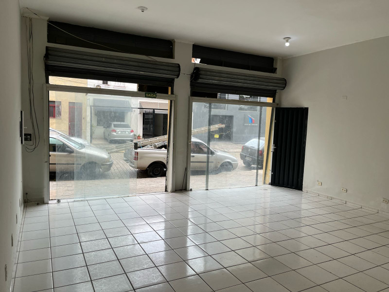 Comercial à venda Centro com 225m² e 1 quarto por R$ 500.000 - whatsapp-image-2025-04-01-at-101335.jpeg