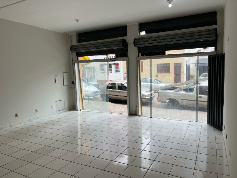 Comercial à venda Centro com 225m² e 1 quarto por R$ 500.000 - whatsapp-image-2025-04-01-at-101336.jpeg