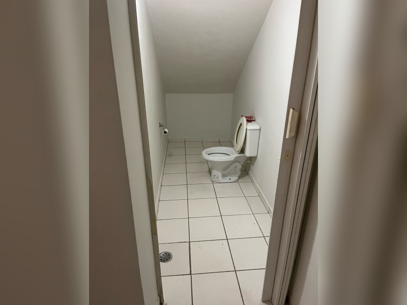 Comercial à venda Centro com 225m² e 1 quarto por R$ 500.000 - whatsapp-image-2025-04-01-at-101339-1.jpeg