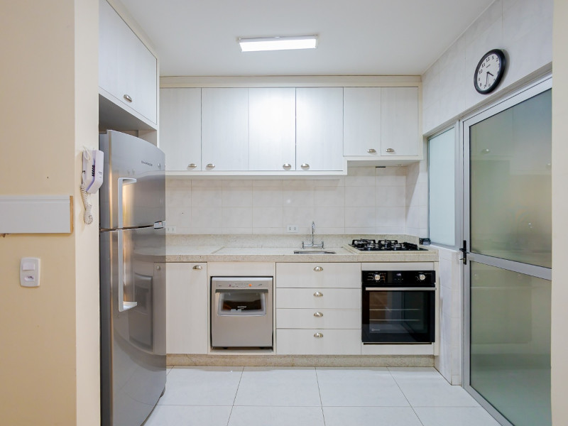 Apartamento à venda Água Verde com 150m² e 2 quartos por R$ 640.000 - imagem-do-whatsapp-de-2025-04-02-as-143158-52e0cd8d.jpg