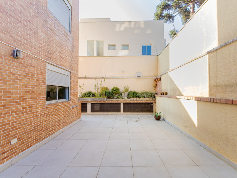 Apartamento à venda Água Verde com 150m² e 2 quartos por R$ 640.000 - imagem-do-whatsapp-de-2025-04-02-as-143159-41f337c8.jpg