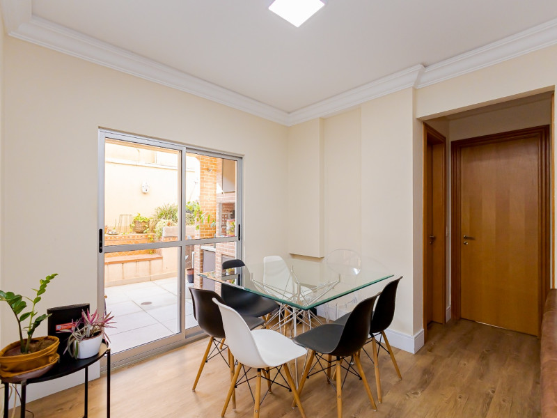 Apartamento à venda Água Verde com 150m² e 2 quartos por R$ 640.000 - imagem-do-whatsapp-de-2025-04-02-as-202647-b0450e2b.jpg