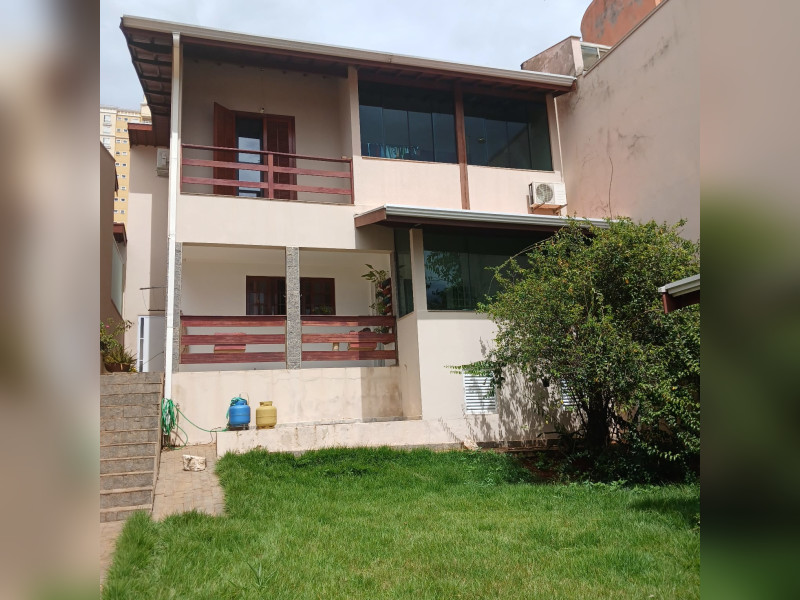 Casa à venda Parque das Flores com 300m² e 3 quartos por R$ 1.490.000 - img-20250117-wa0036.jpg