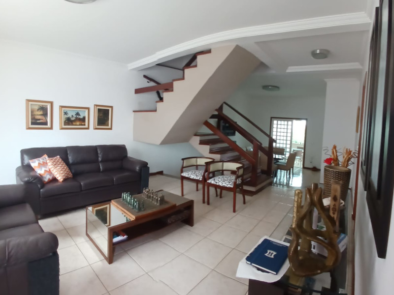 Casa à venda Parque das Flores com 300m² e 3 quartos por R$ 1.490.000 - img-20250117-wa0057.jpg