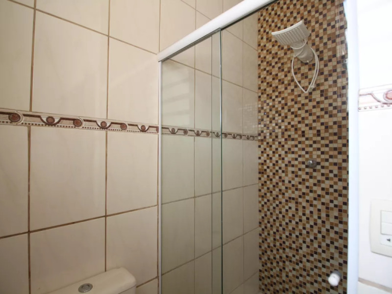 Casa de condomínio à venda Pechincha com 249m² e 3 quartos por R$ 630.000 - banheiro-social-2.jpg