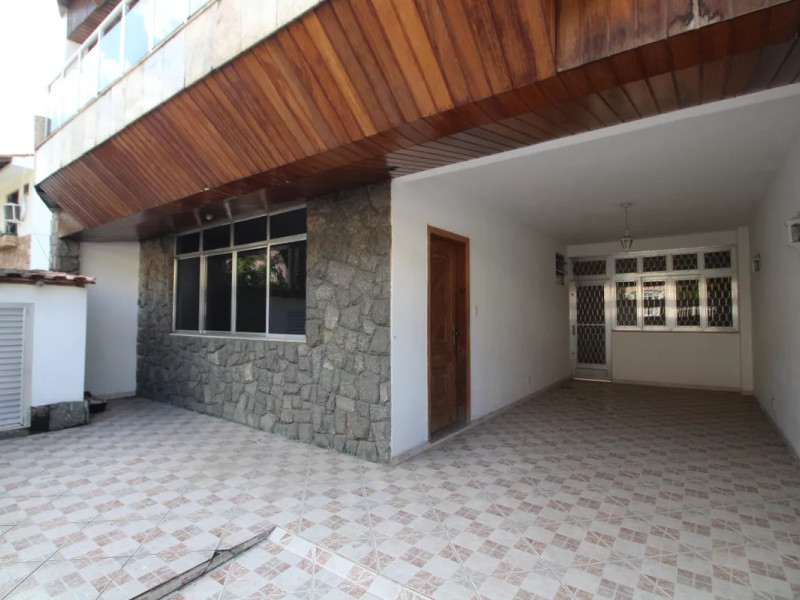 Casa de condomínio à venda Pechincha com 249m² e 3 quartos por R$ 630.000 - frente-interna-1.jpg