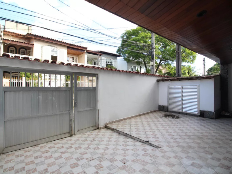 Casa de condomínio à venda Pechincha com 249m² e 3 quartos por R$ 630.000 - frente-interna-2.jpg