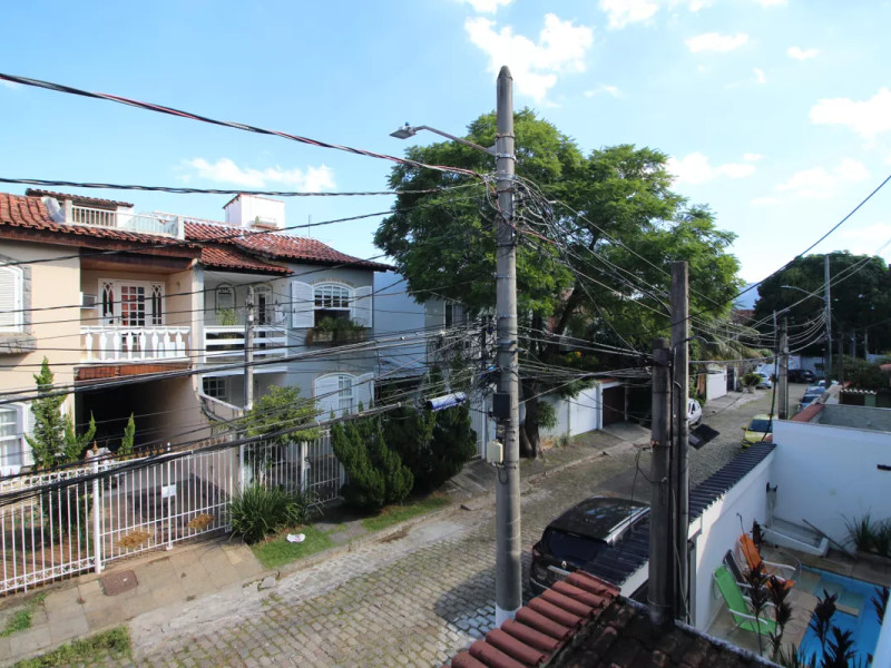 Casa de condomínio à venda Pechincha com 249m² e 3 quartos por R$ 630.000 - rua-1-vista-da-varanda.jpg