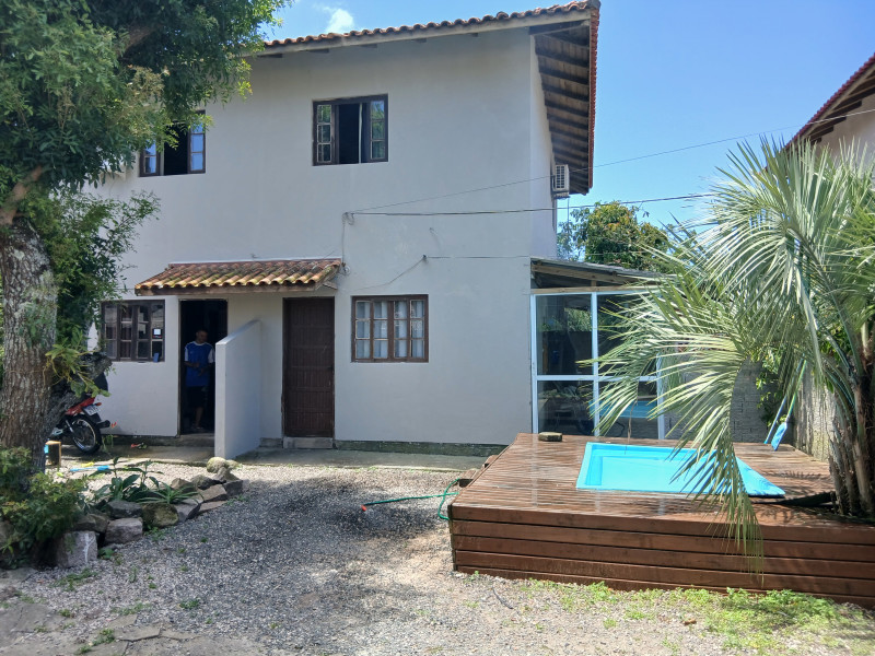 Casa à venda Barra da Lagoa com 500m² e 5 quartos por R$ 1.800.000 - 1000019494.jpg