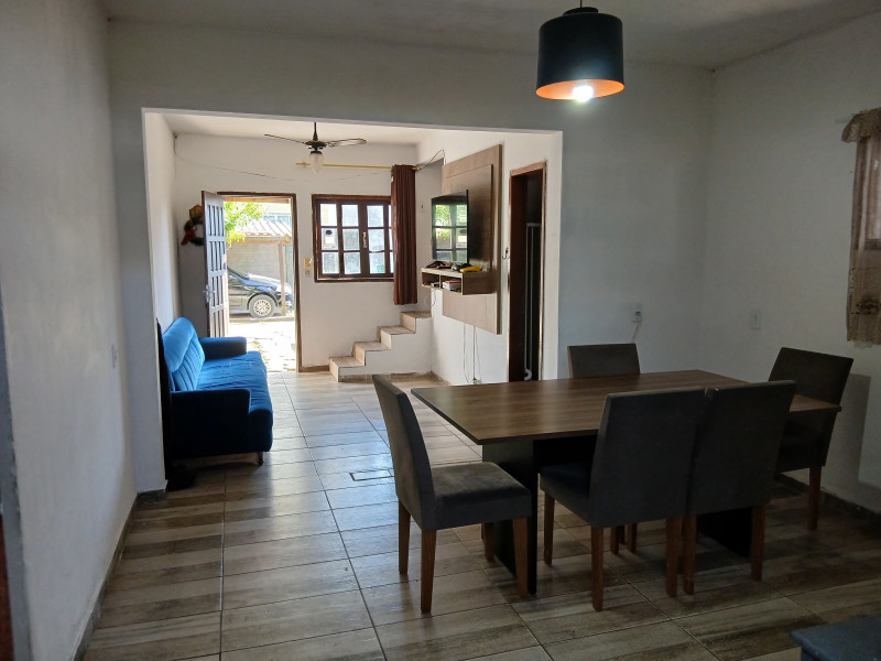 Casa à venda Barra da Lagoa com 500m² e 5 quartos por R$ 1.800.000 - 1000019588.jpg