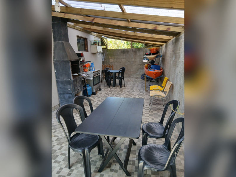 Casa à venda Barra da Lagoa com 500m² e 5 quartos por R$ 1.800.000 - 1000019598.jpg