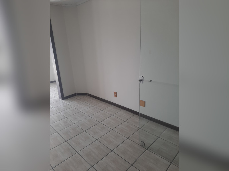 Cobertura à venda Nonoai com 170m² e 3 quartos por R$ 450.000 - 20241122-093340.jpg