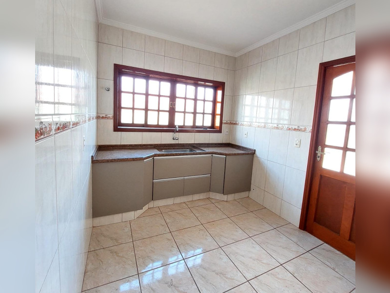 Casa à venda Residencial Corrocher com 379m² e 3 quartos por R$ 650.000 - 1000026318.jpg
