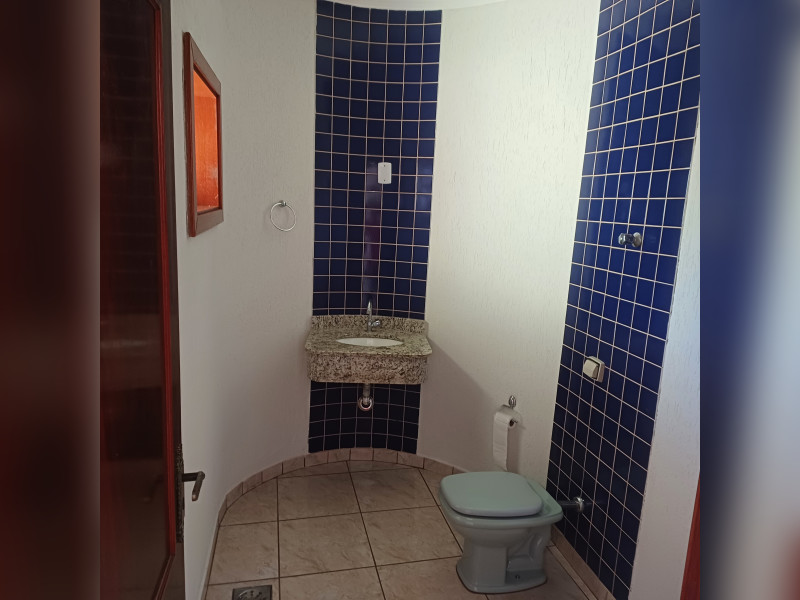 Casa à venda Residencial Corrocher com 379m² e 3 quartos por R$ 650.000 - 1000027149.jpg