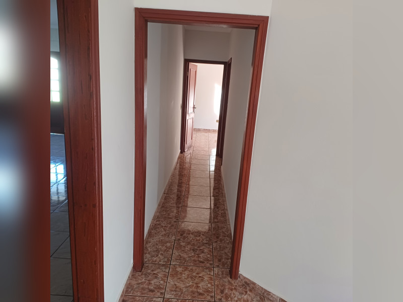 Casa à venda Residencial Corrocher com 379m² e 3 quartos por R$ 650.000 - 1000027158.jpg