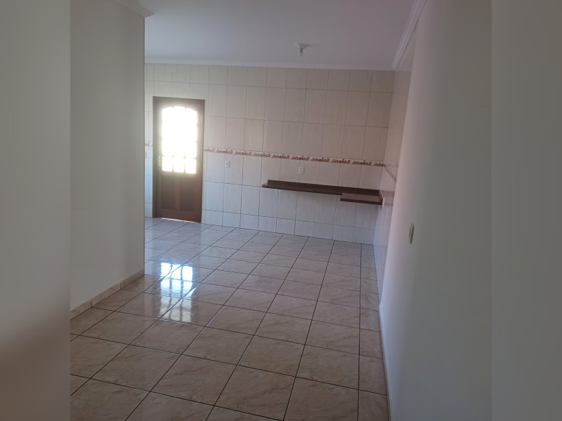 Casa à venda Residencial Corrocher com 379m² e 3 quartos por R$ 650.000 - 1000027159.jpg