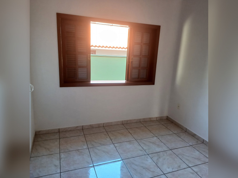 Casa à venda Residencial Corrocher com 379m² e 3 quartos por R$ 650.000 - 1000027160.jpg
