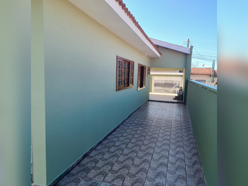 Casa à venda Residencial Corrocher com 379m² e 3 quartos por R$ 650.000 - 1000027170.jpg