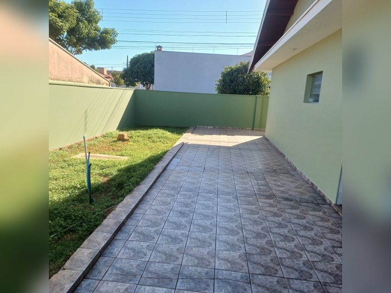 Casa à venda Residencial Corrocher com 379m² e 3 quartos por R$ 650.000 - 1000027171.jpg