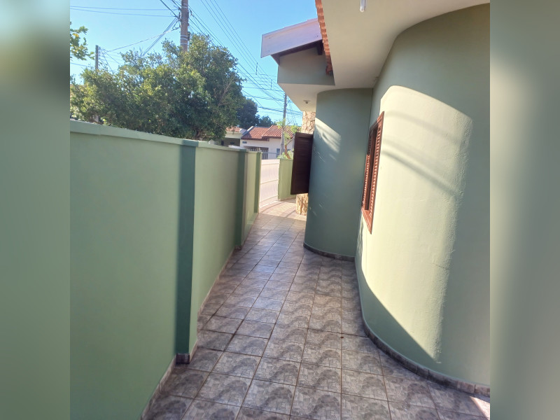 Casa à venda Residencial Corrocher com 379m² e 3 quartos por R$ 650.000 - 1000027172.jpg