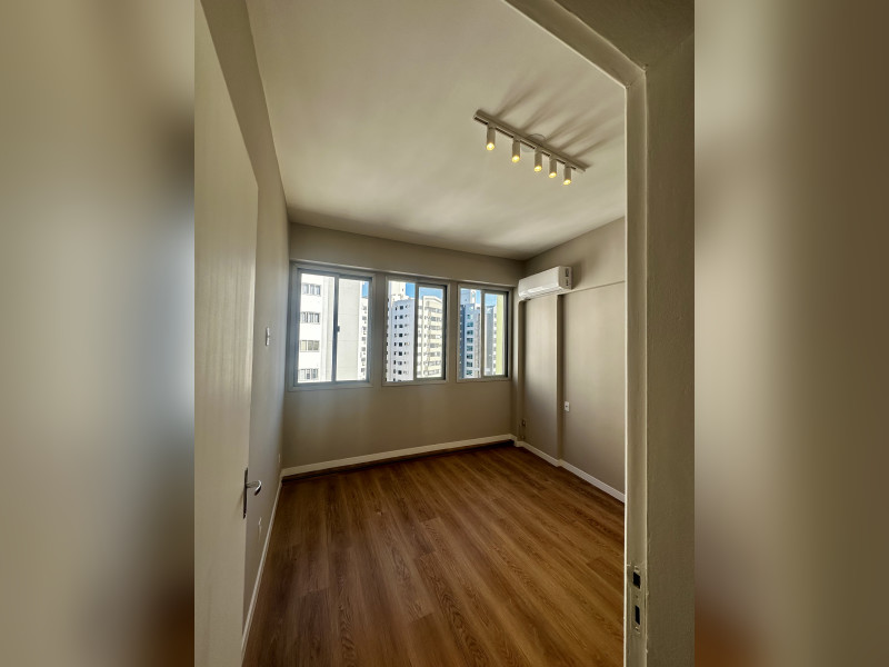 Apartamento à venda Centro com 58m² e 2 quartos por R$ 550.000 - img-1432.jpeg