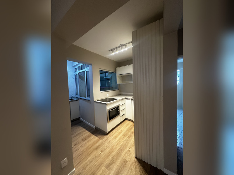Apartamento à venda Centro com 58m² e 2 quartos por R$ 550.000 - img-1641.jpeg