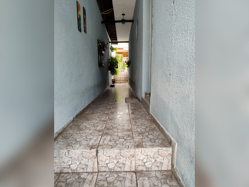 Casa à venda Parque Santana com 17852m² e 2 quartos por R$ 800.000 - 18-corredor-entrada-da-sala.jpg