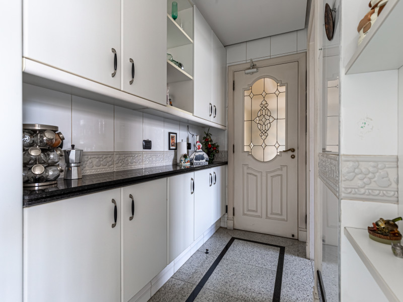 Cobertura à venda Jardim Paulista com 496m² e 5 quartos por R$ 6.600.000 - ed-maria-tereza-apto-131-area-servico-e-cozinha-10.jpg