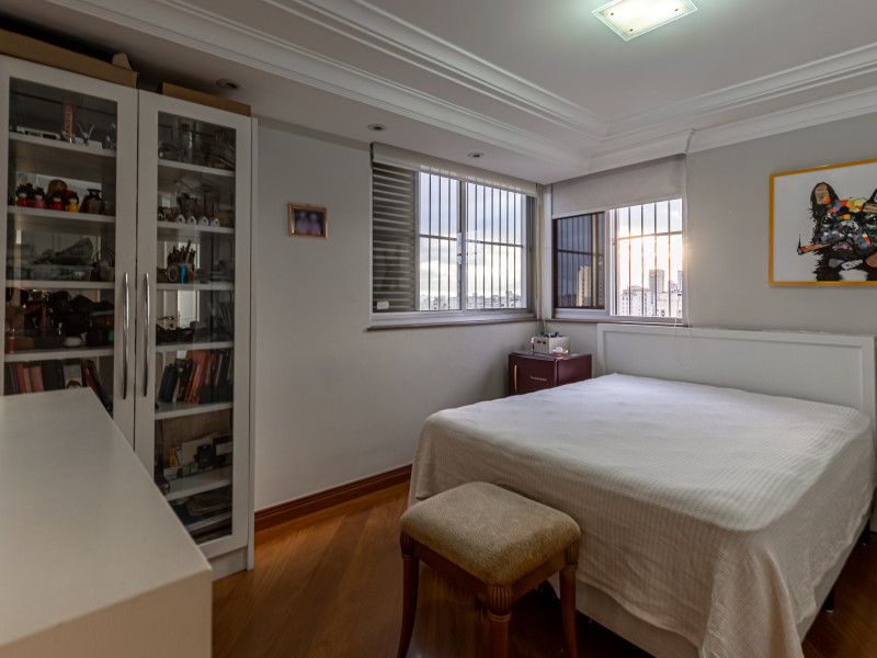 Cobertura à venda Jardim Paulista com 496m² e 5 quartos por R$ 6.600.000 - ed-maria-tereza-apto-131-suite-5-andar-superior.jpg