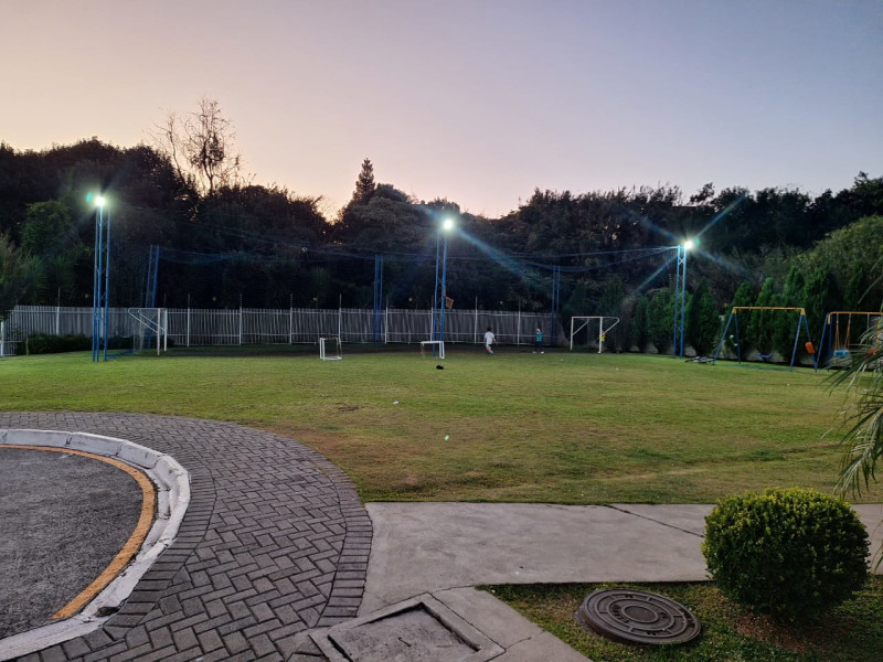 Casa de condomínio à venda Pilarzinho com 120m² e 3 quartos por R$ 638.000 - campo-de-futebol.jpeg