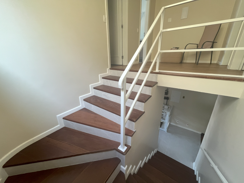 Casa à venda Jardim Prudência com 250m² e 4 quartos por R$ 1.570.000 - 28-escada.png