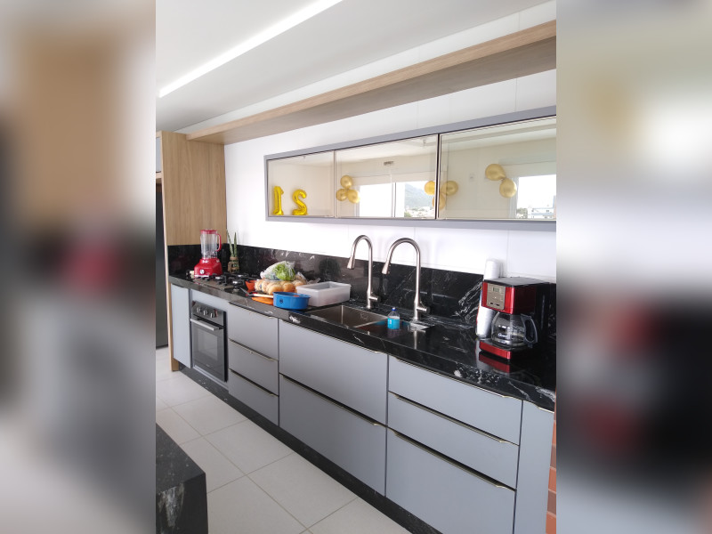 Apartamento à venda Santinho com 79m² e 2 quartos por R$ 630.000 - img-20240601-124854484-mp.jpg