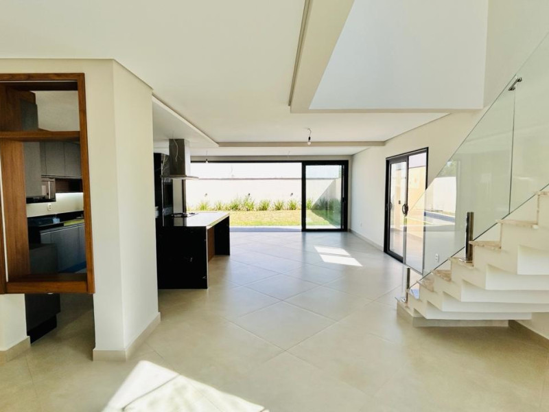 Casa de condomínio à venda Cajuru do Sul com 211m² e 3 quartos por R$ 1.539.000 - 7a5cdb25-75cb-456a-84a4-fc45cfcc278c.jpeg