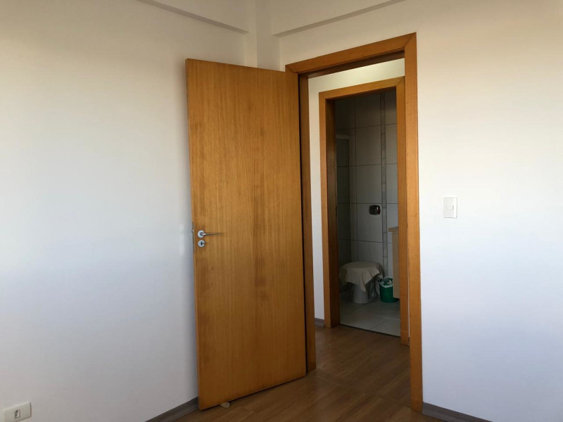 Apartamento à venda Vargem Grande com 60m² e 3 quartos por R$ 270.000 - imagem-do-whatsapp-de-2025-05-09-as-125207-37869463.jpg