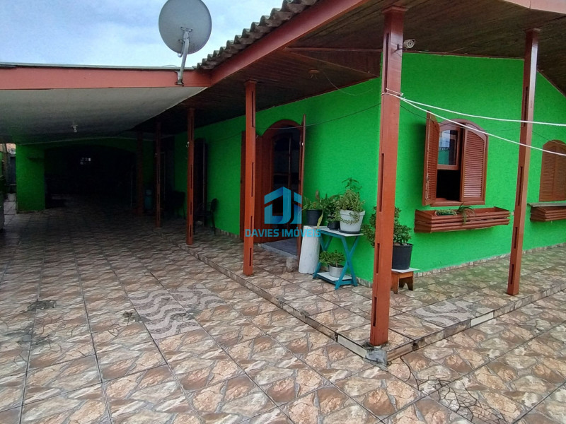 Casa à venda Vargem Grande com 360m² e 5 quartos por R$ 490.000 - 997504061-casa-pinhais-vargem-grande.jpg