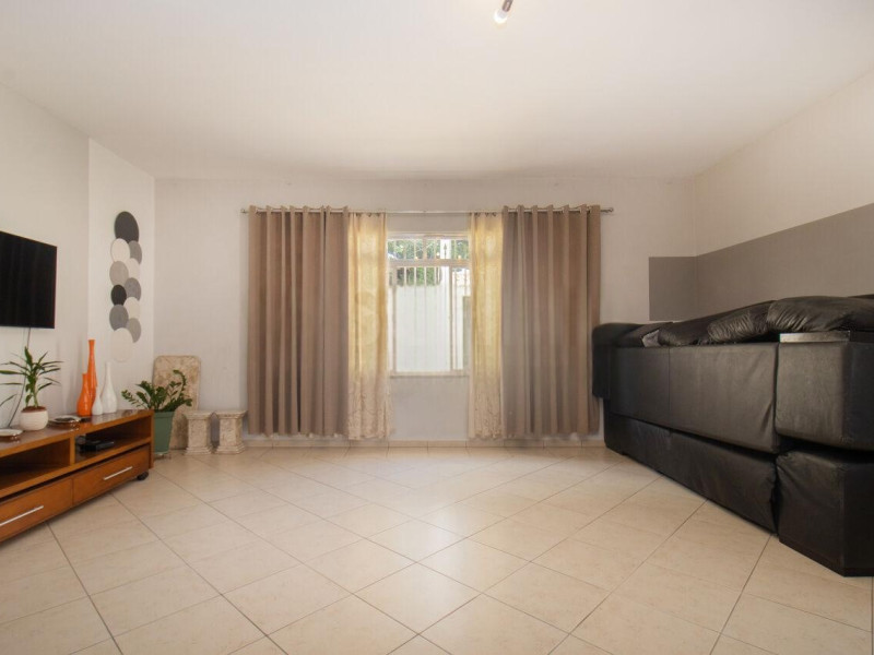 Casa à venda Pedreira com 477m² e 3 quartos por R$ 990.000 - img-20250813-wa0032.jpg