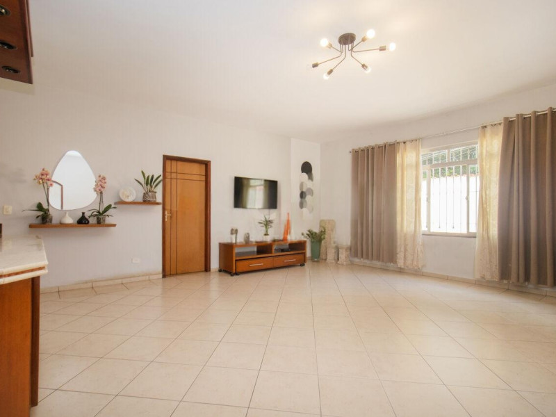 Casa à venda Pedreira com 477m² e 3 quartos por R$ 990.000 - img-20250813-wa0033.jpg