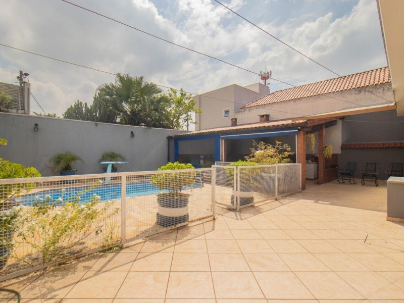 Casa à venda Pedreira com 477m² e 3 quartos por R$ 990.000 - img-20250813-wa0061.jpg
