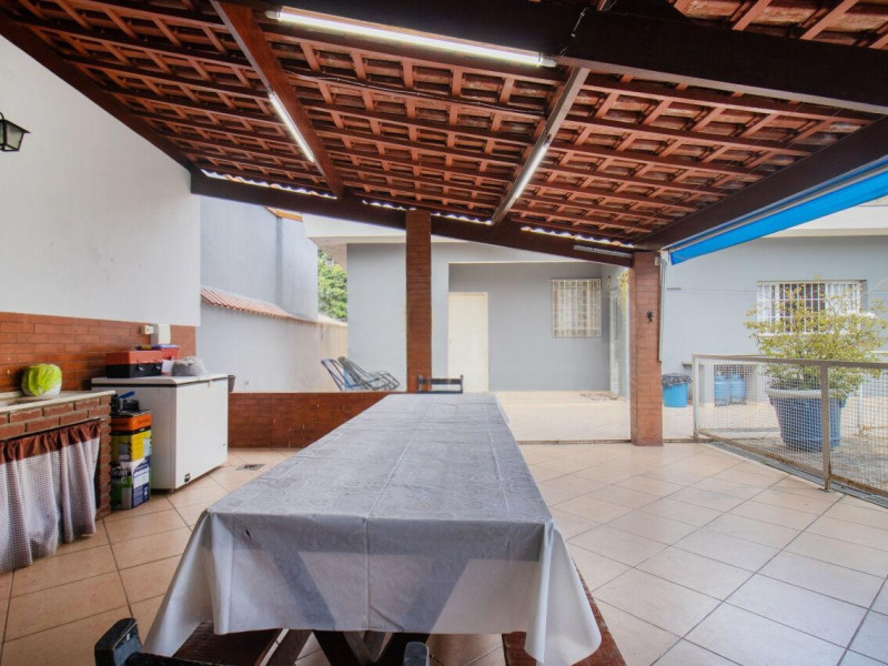 Casa à venda Pedreira com 477m² e 3 quartos por R$ 990.000 - img-20250813-wa0072.jpg