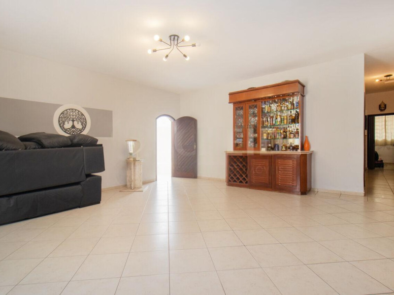Casa à venda Pedreira com 477m² e 3 quartos por R$ 990.000 - img-20250813-wa0075.jpg