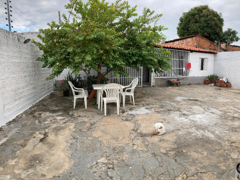 Casa à venda Acarape com 130m² e 2 quartos por R$ 350.000 - img-20250519-wa0494.jpg