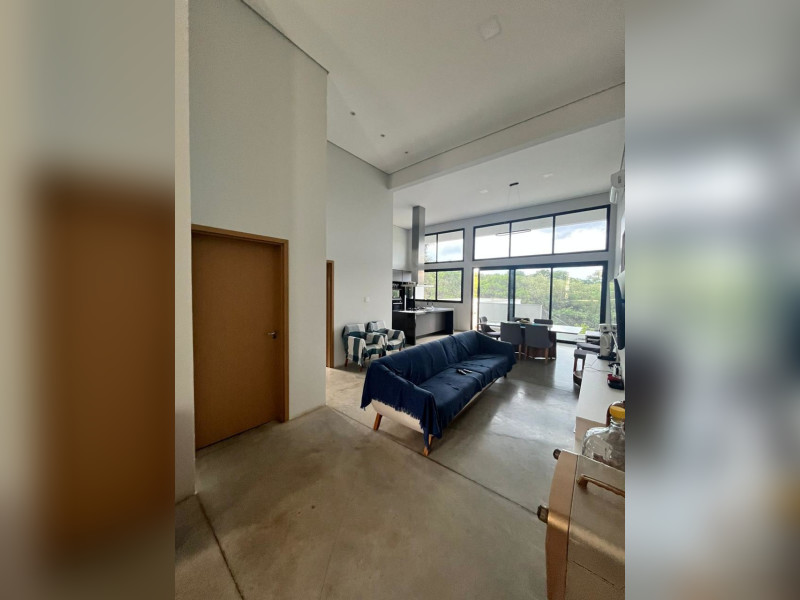 Casa de condomínio à venda Village Ipanema I com 326m² e 3 quartos por R$ 2.200.000 - whatsapp-image-2025-05-22-at-114430-1.jpeg