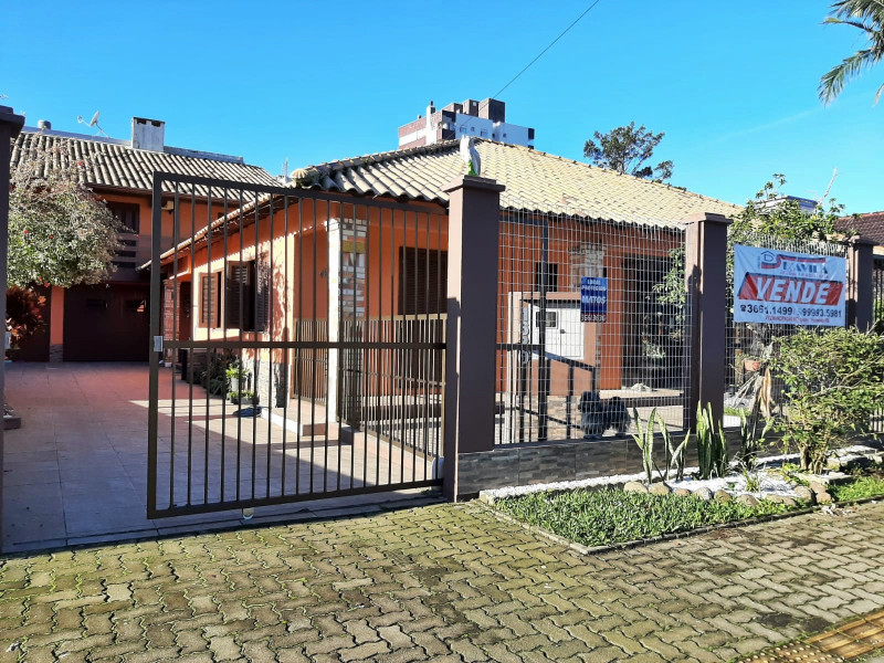 Casa à venda Tramandaí com 625m² e 6 quartos por R$ 1.500.000 - entrada-garagem-2.jpeg