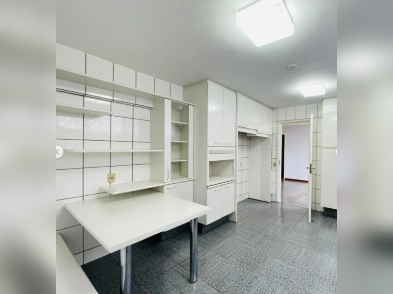 Apartamento à venda Setor Oeste com 239m² e 4 quartos por R$ 950.000 - cozinha-2.jpg