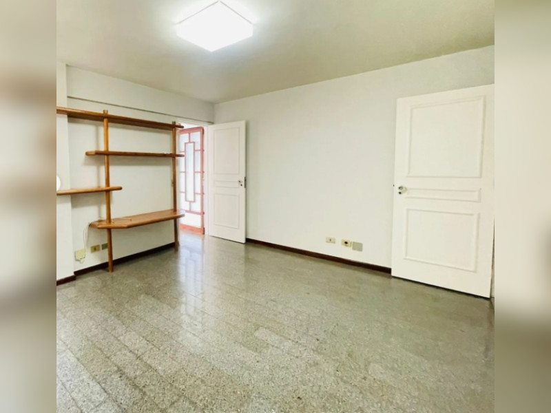 Apartamento à venda Setor Oeste com 239m² e 4 quartos por R$ 950.000 - sala-televisao-1.jpg