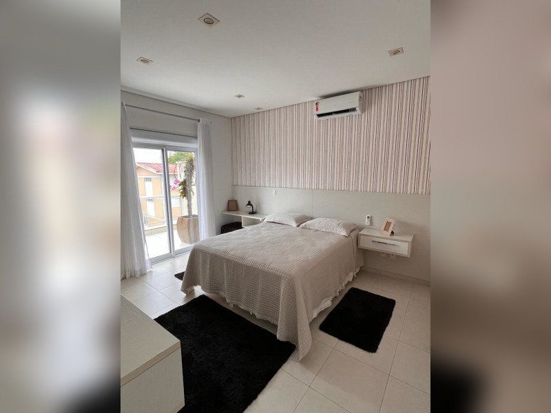 Casa de condomínio à venda Parque Enseada com 350m² e 4 quartos por R$ 2.100.000 - whatsapp-image-2025-05-29-at-101928-4.jpeg